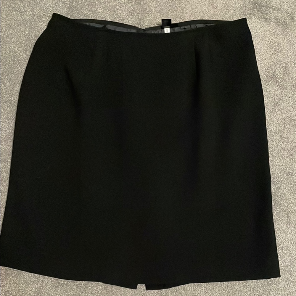 Tahari Elegant Black Women's Skirt